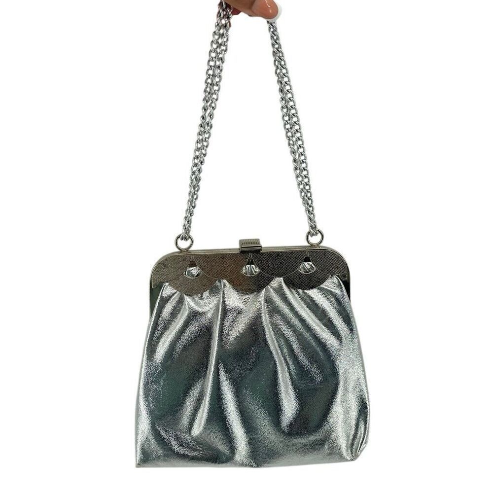 Vintage Metallic Silver Scalloped Frame Evening Bag Chain Shoulder Strap - Picture 16 of 16